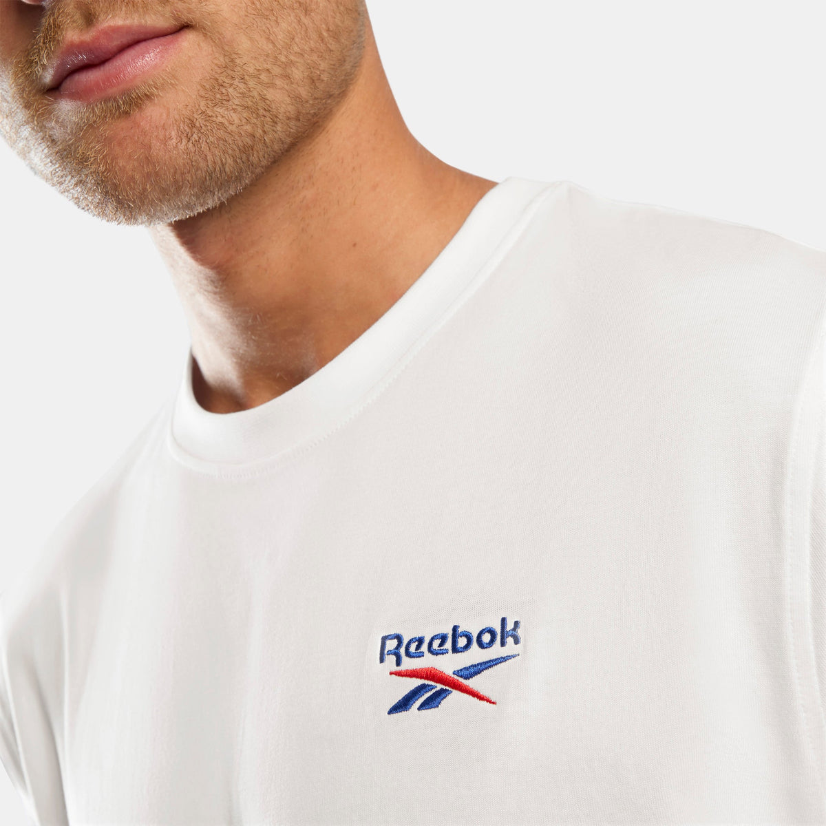 REEBOK MEN'S 2 COLOUR LOGO WHITE TEE