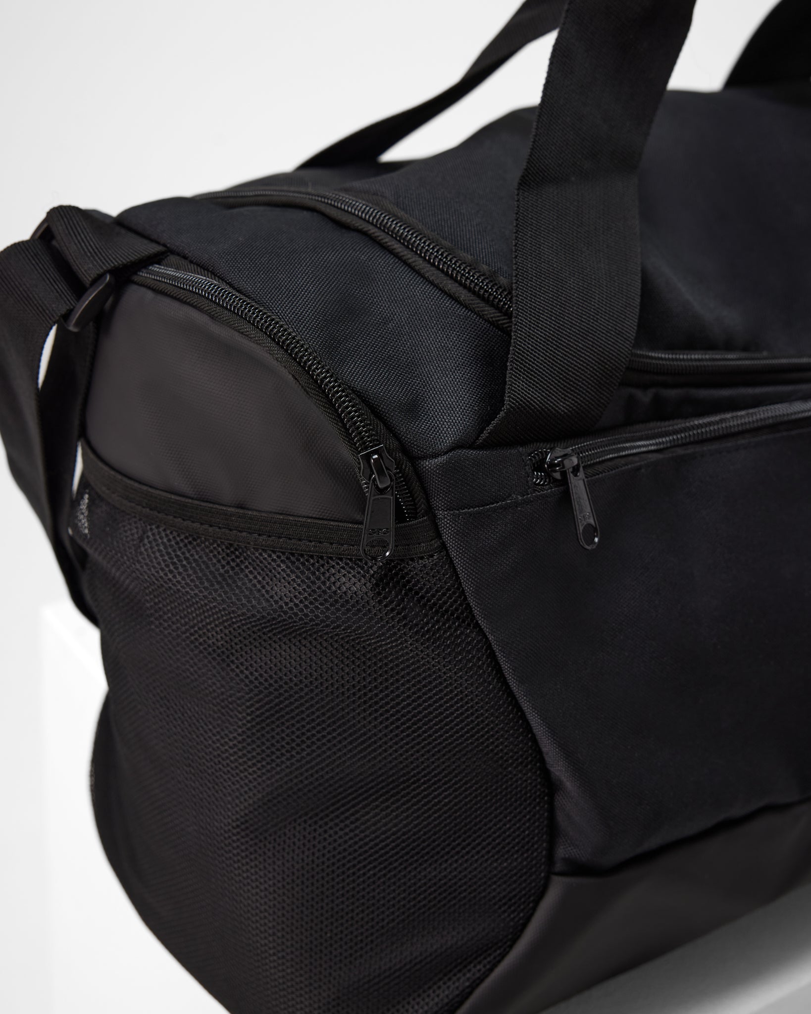 Insport Alaska Black Small Duffle Bag