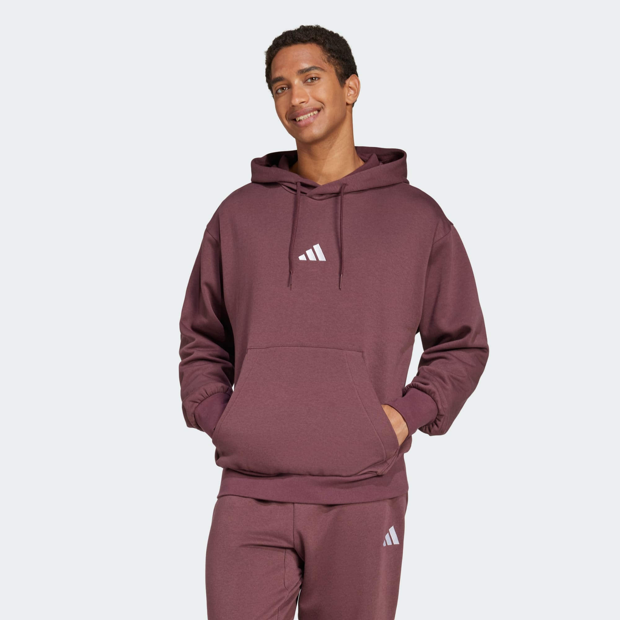 ADIDAS MEN'S FEELCOZY FLEECE RUBY HOODIE