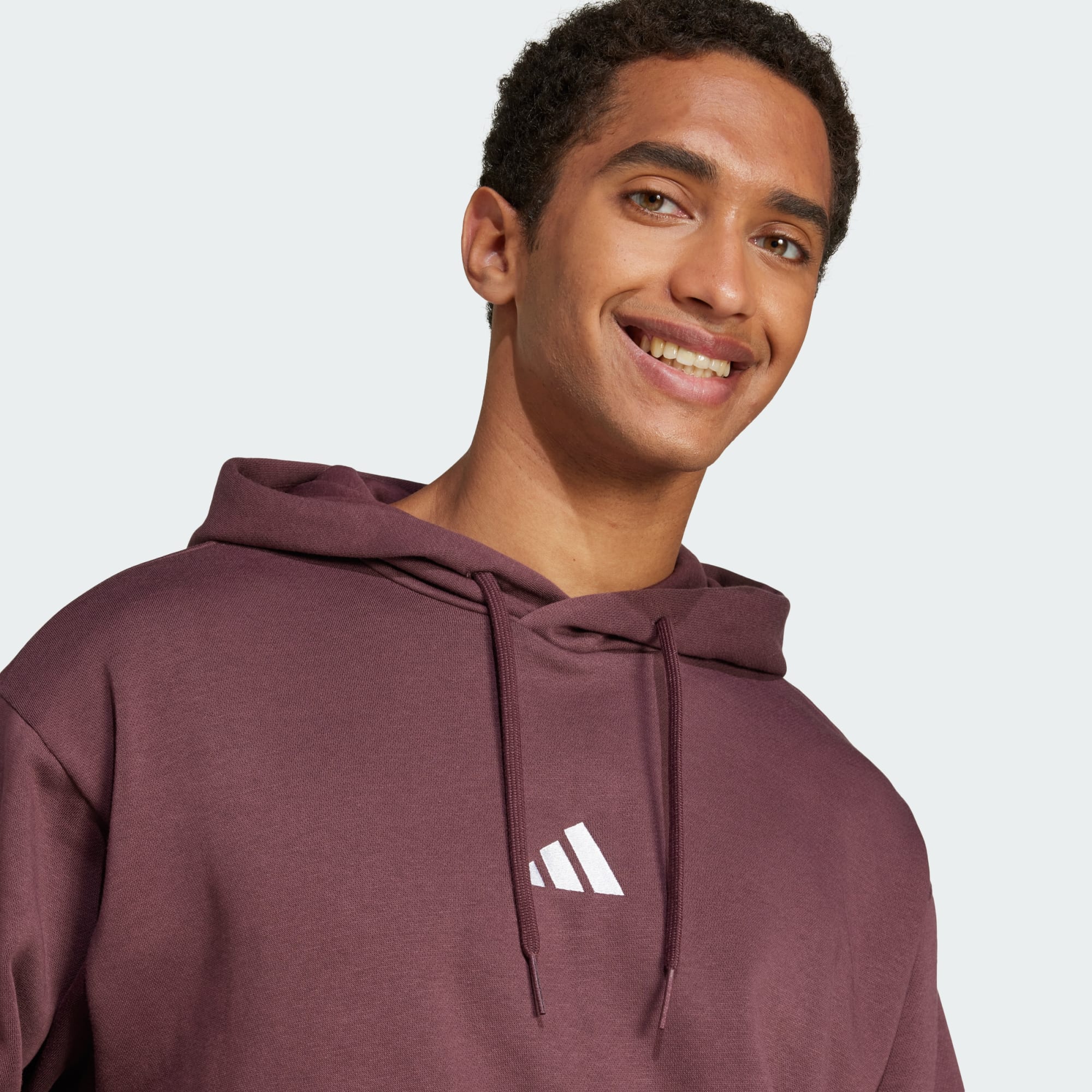 ADIDAS MEN'S FEELCOZY FLEECE RUBY HOODIE