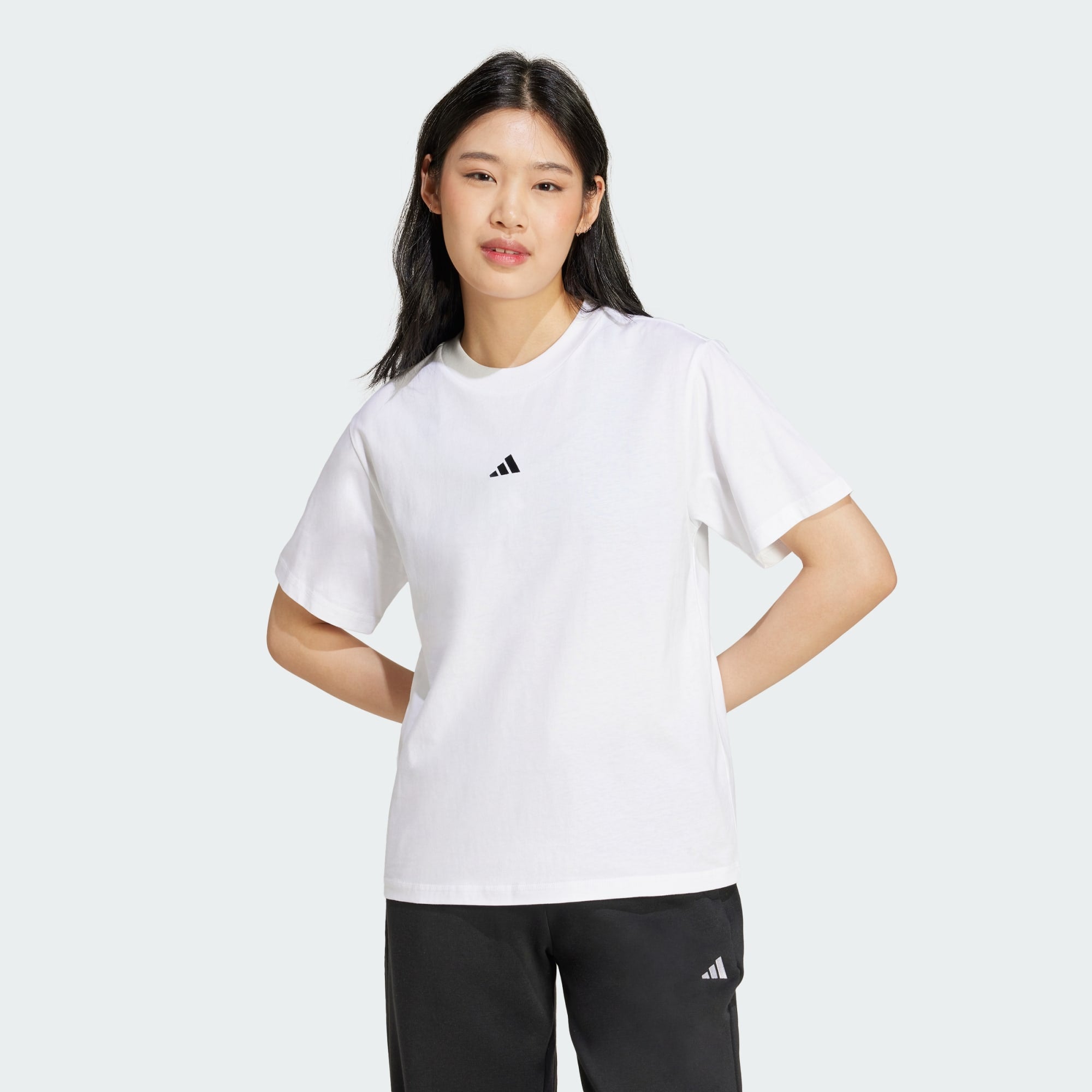 ADIDAS WOMEN'S ESSENTIALS SMALL LOGO COTTON TEE
