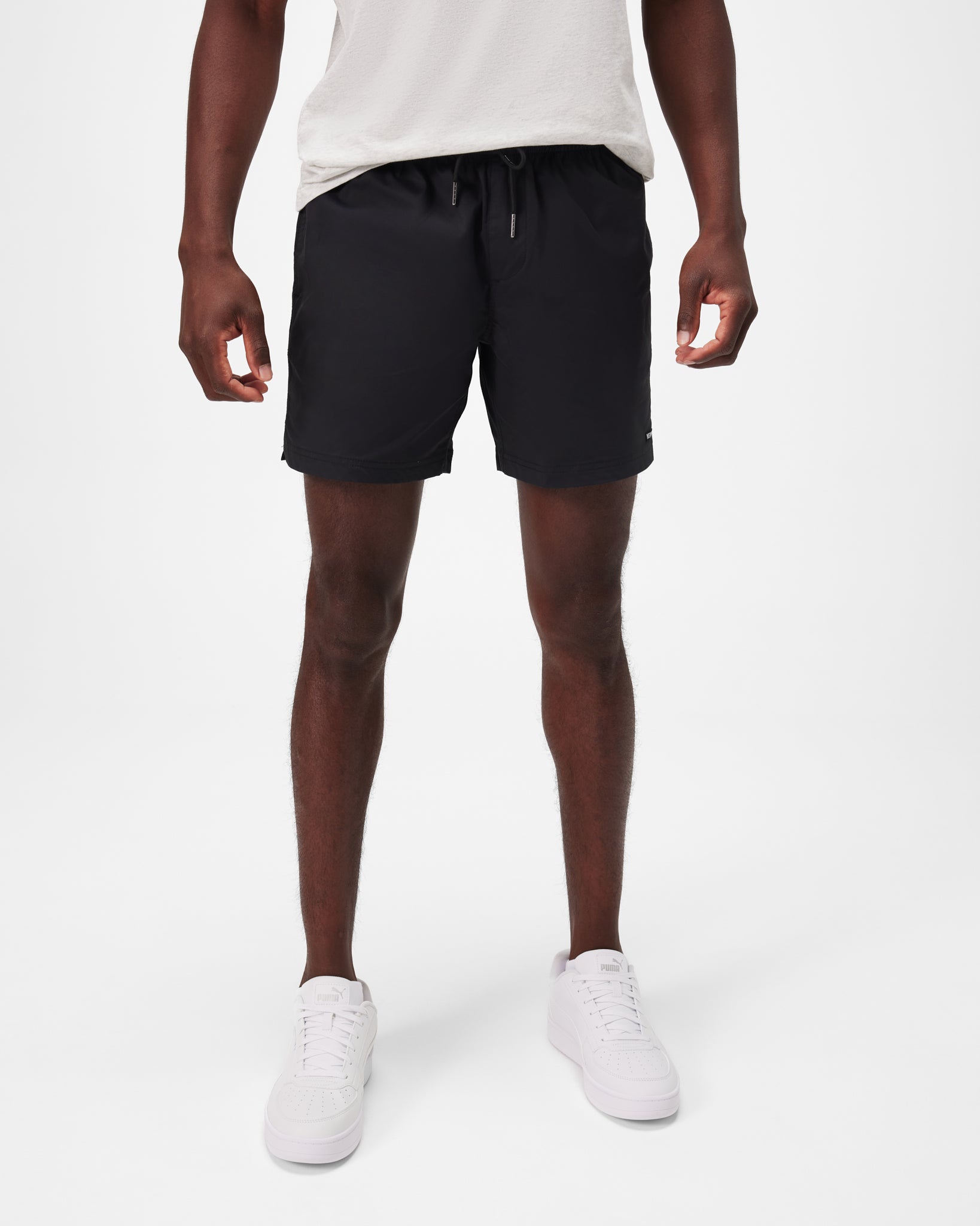Insport Men's Bondi Gym Black Shorts – INSPORT - Main Image