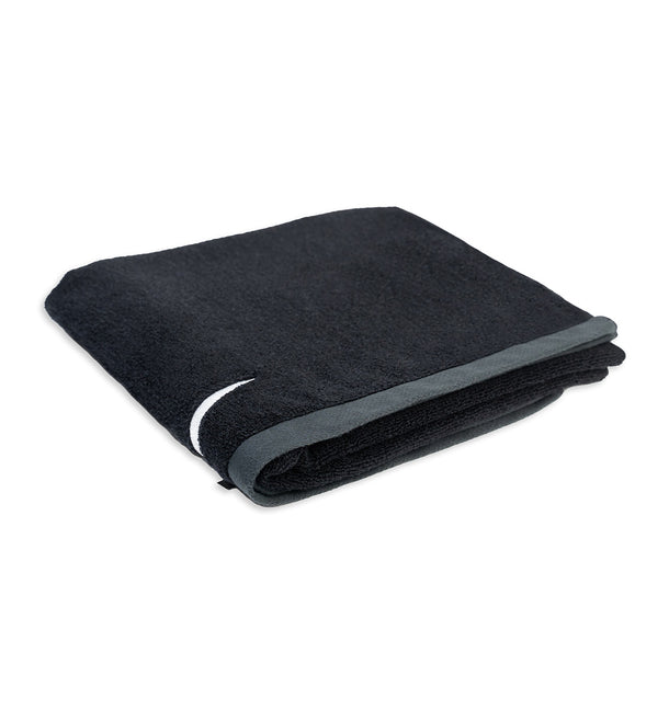 NIKE FUNDAMENTAL LARGE BLACK TOWEL