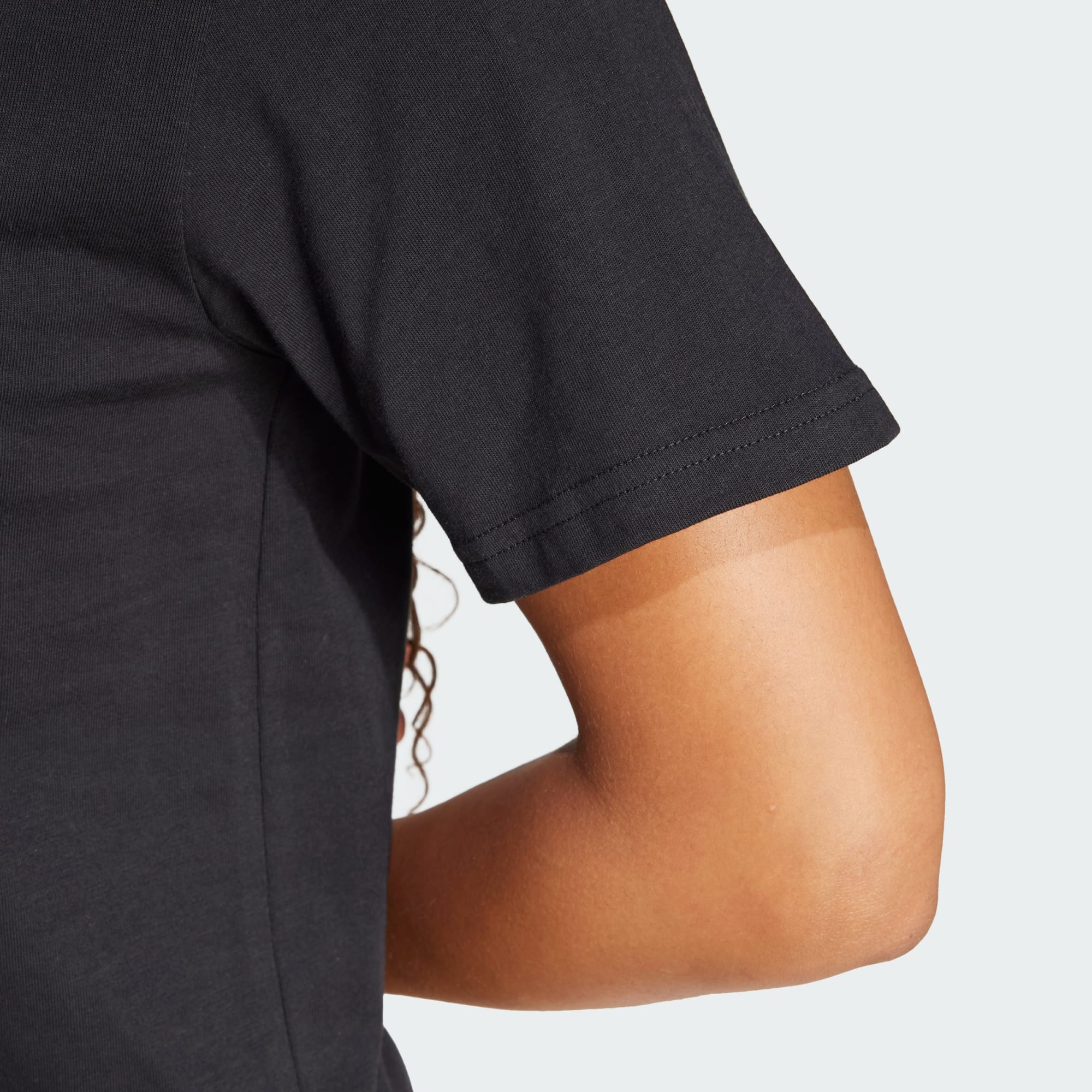 Adidas Women's Tech Metallic Graphic Black/Gold Tee