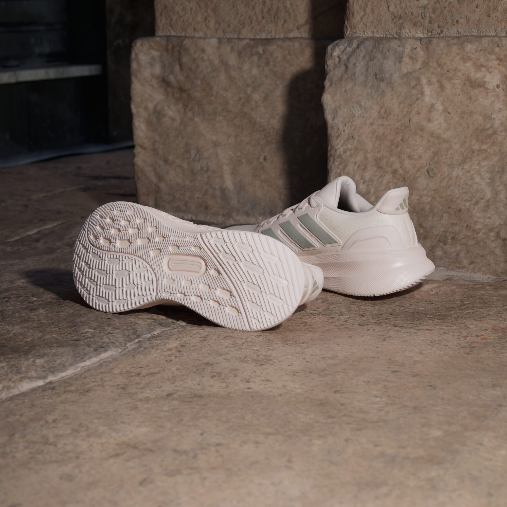 Adidas Women's Ultra Run 5 Beige/Gold