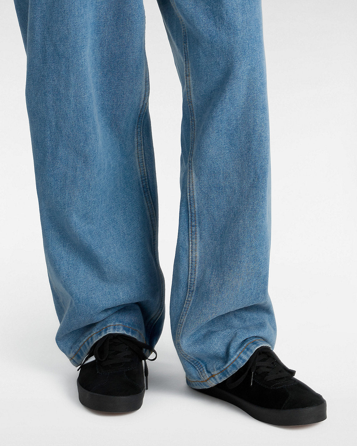 Vans Men's Sport Low Black/White Sneaker Sheos