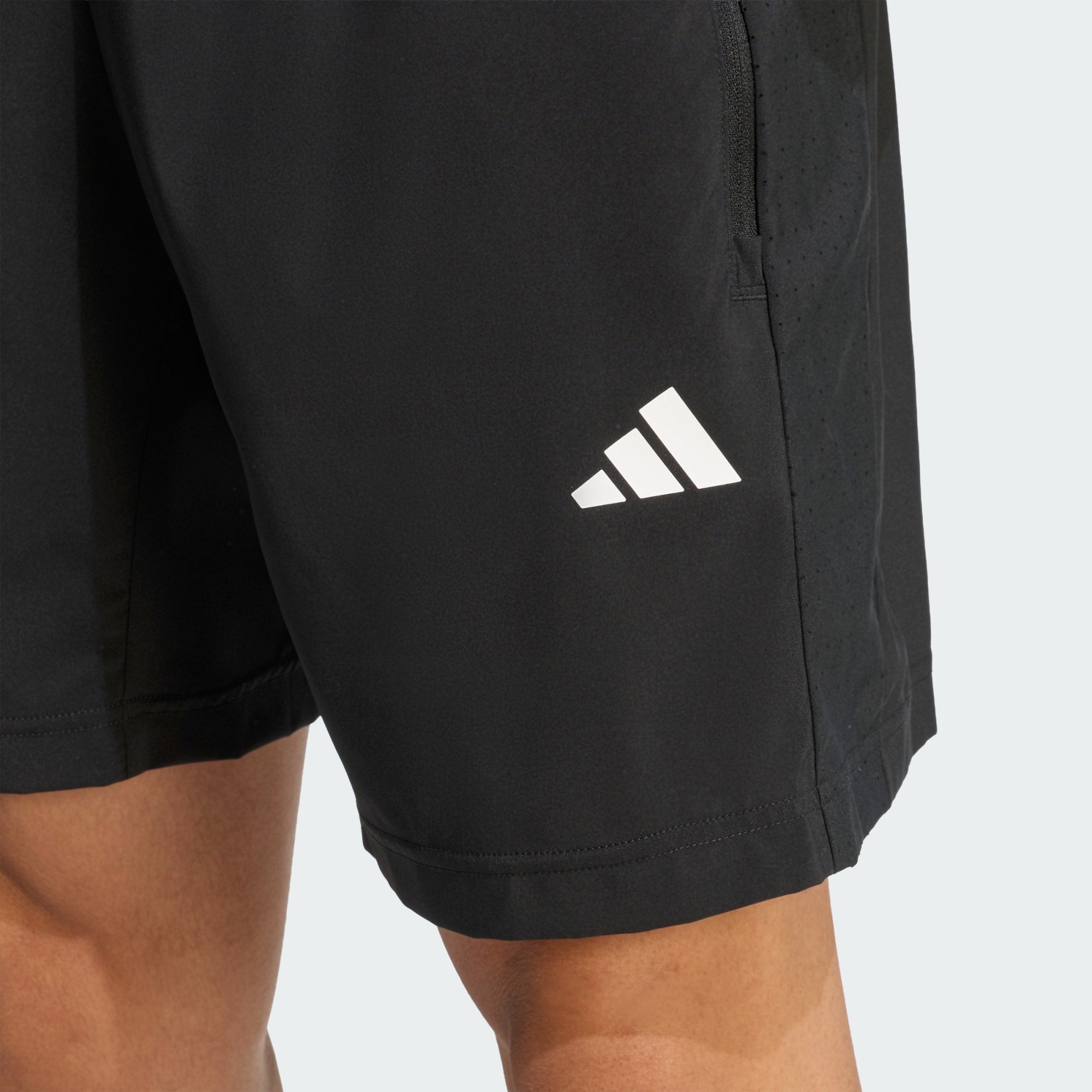 ADIDAS MEN'S WORKOUT ESSENTIALS BASE WOVEN BLACK SHORTS
