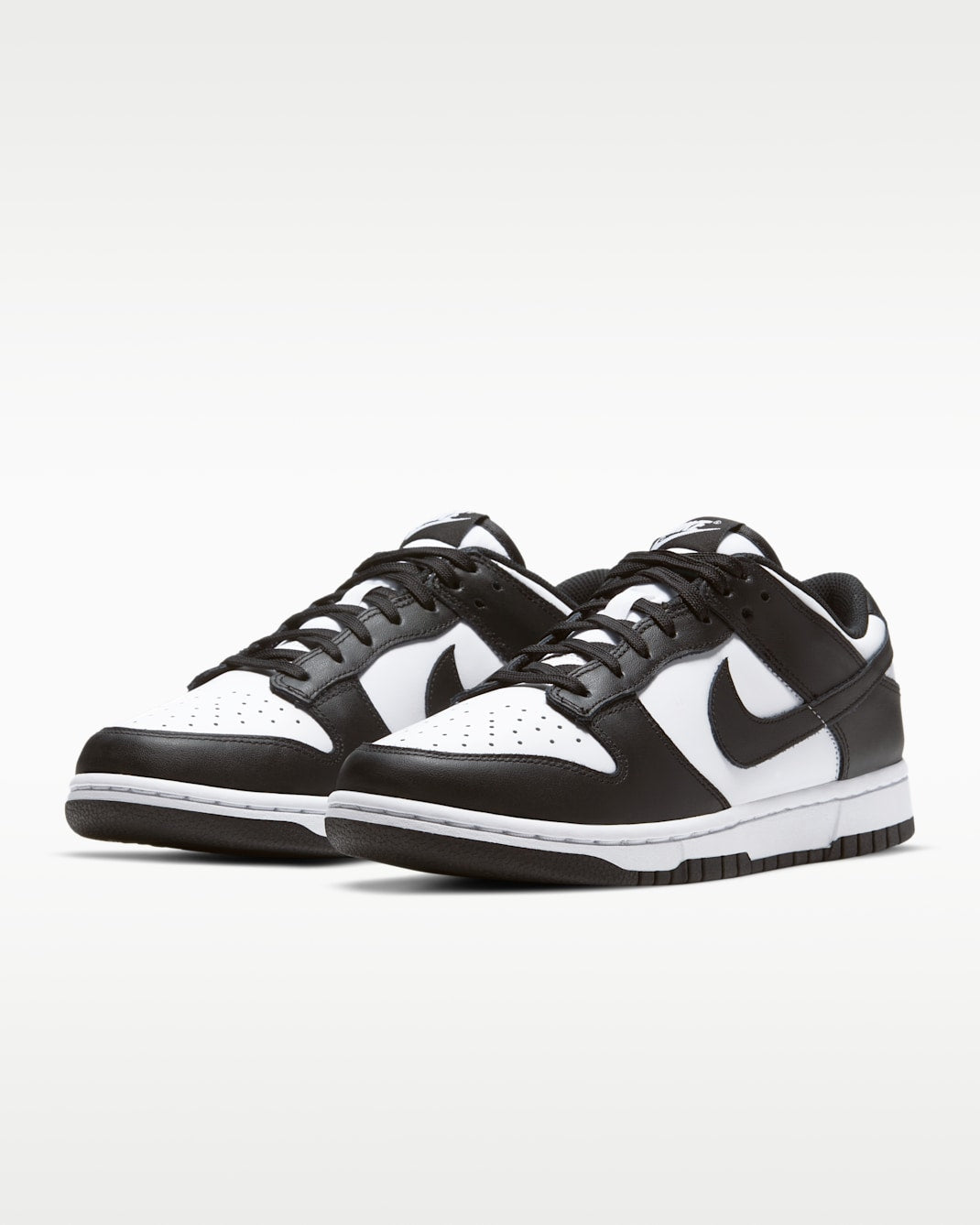 NIKE WOMENS DUNK LOW "PANDA" BLACK/WHITE SNEAKER SHOES