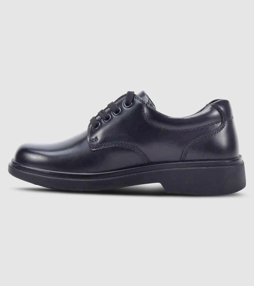 CLARKS UNISEX (SENIOR) DETROIT TRIPLE BLACK LEATHER SHOE (WIDTH E)