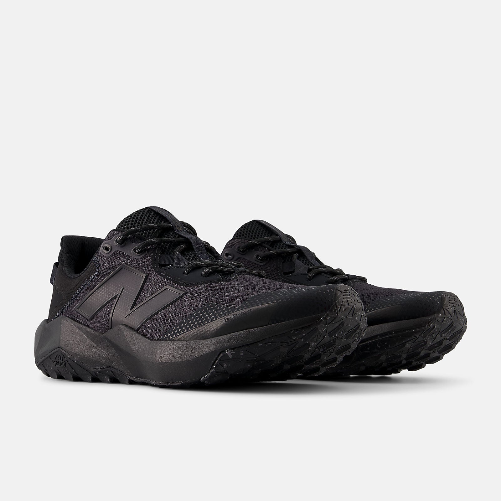 New Balance Men's Dynasoft Nitrel V6 Triple Black Trail Shoes