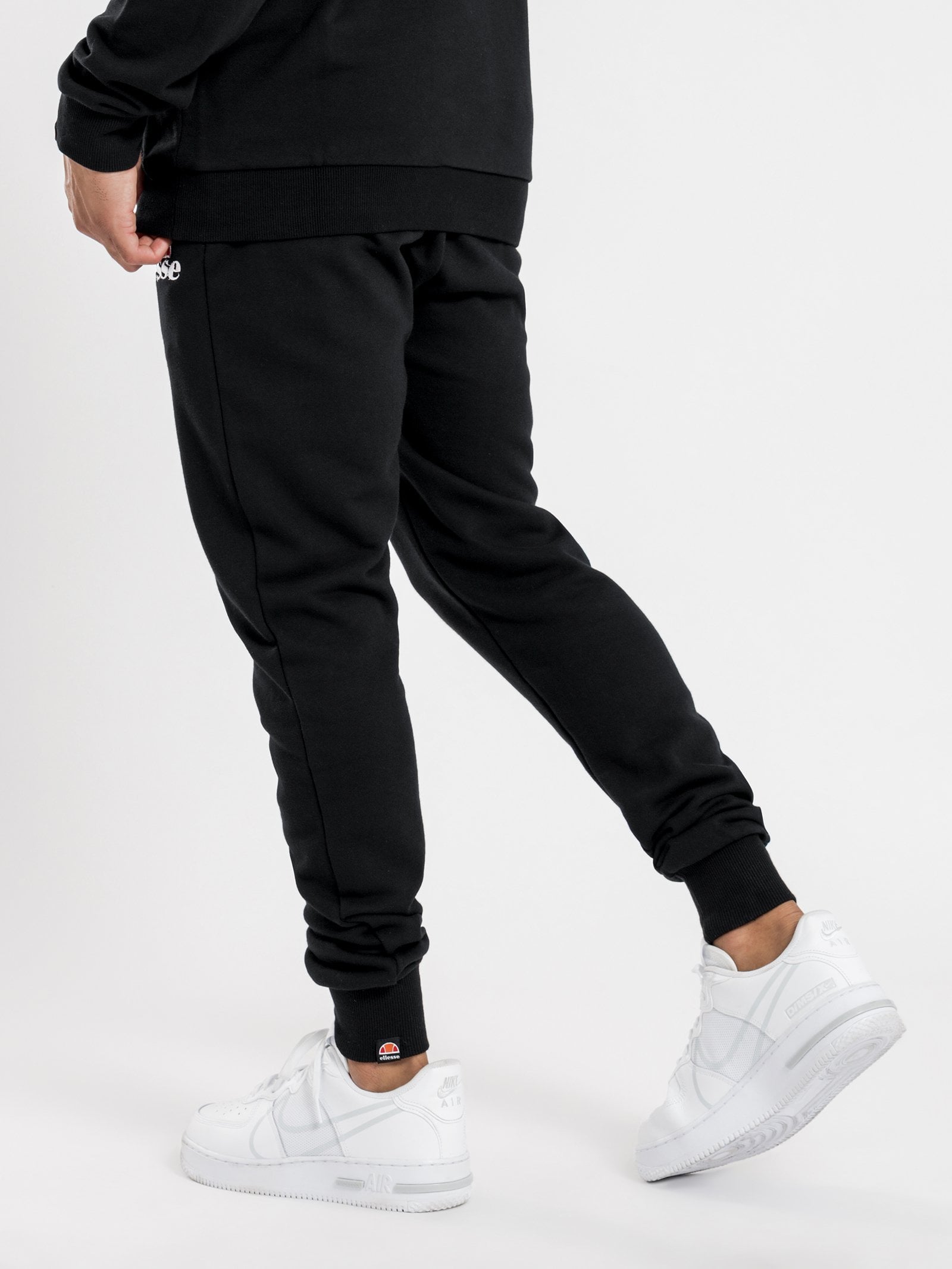 ELLESSE MEN'S NIORI BLACK TRACKPANTS