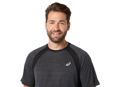 ASICS MEN'S ROAD SHORT SLEEVED BLACK TEE