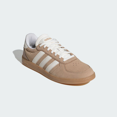 ADIDAS WOMEN'S BREAKNET SLEEK SANDSTONE/WHITE SNEAKER SHOES