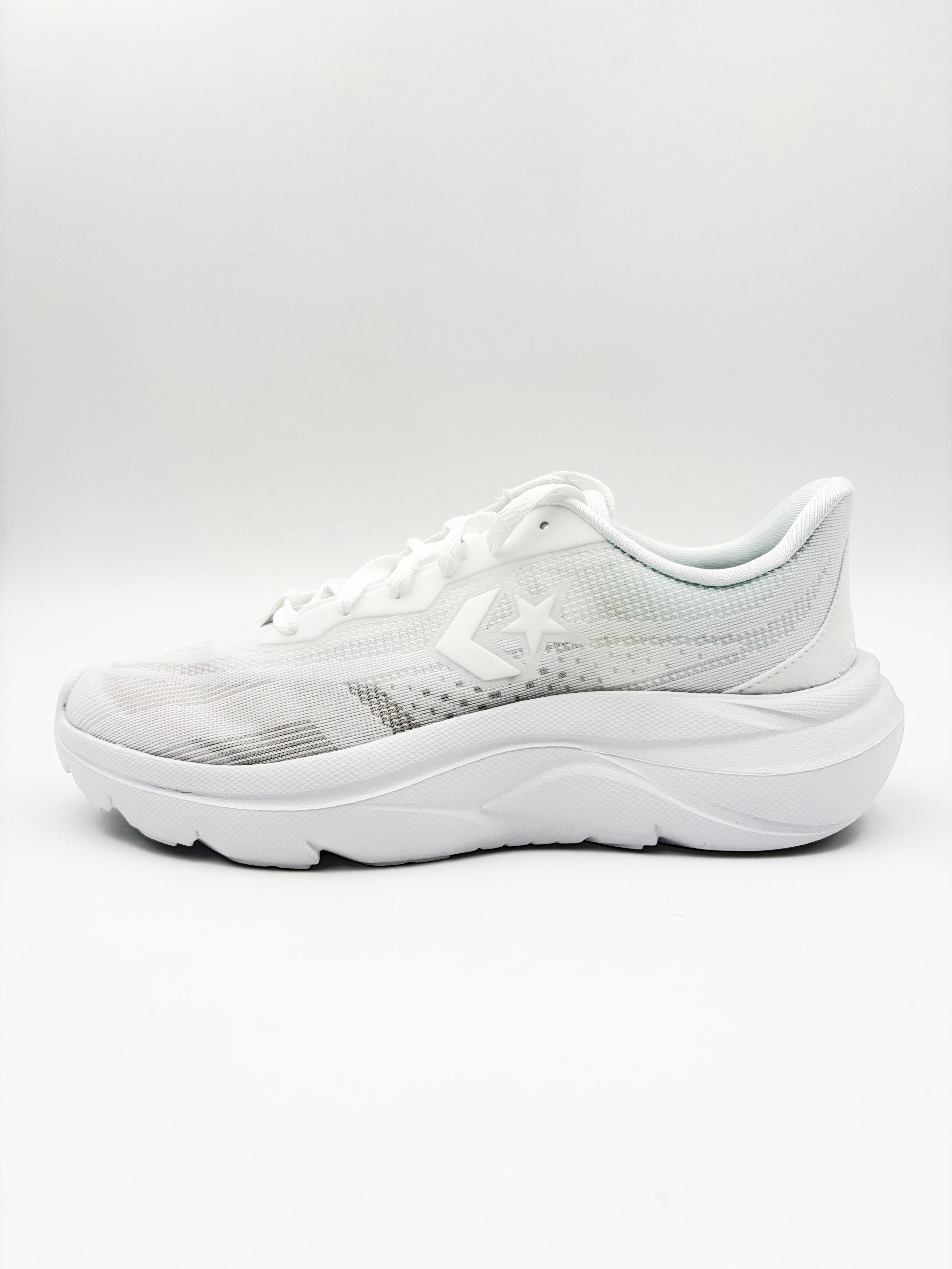 Converse Unisex Day One Runner Triple White Running Shoe