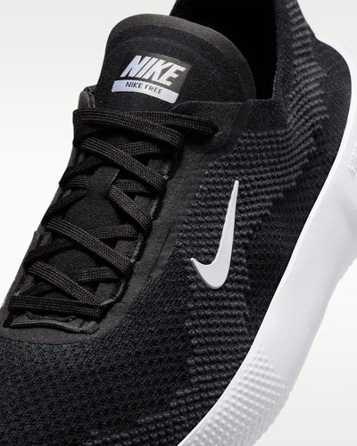 Nike Womens Free Black/White Shoe