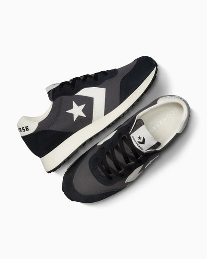 Converse Unisex Omega Seasonal Colour Black/White Shoes