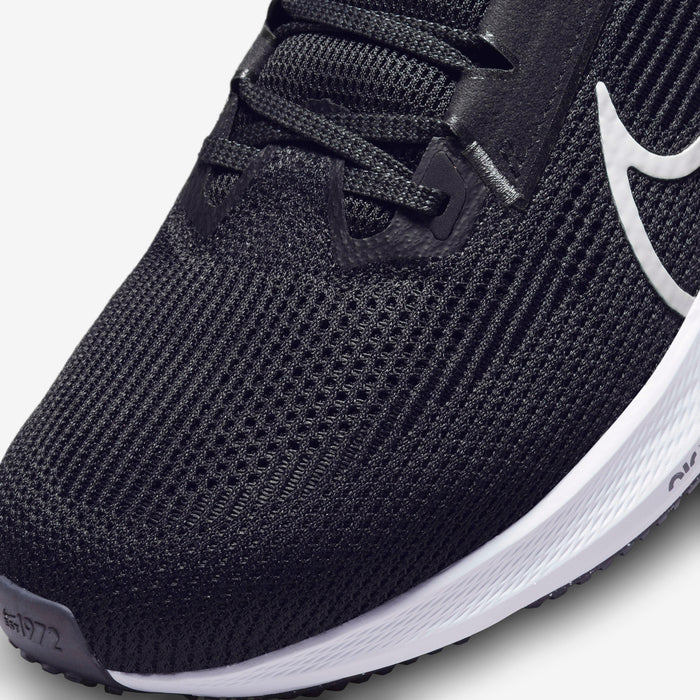 NIKE MEN'S AIR ZOOM PEGASUS 40 BLACK/WHITE RUNNING SHOES