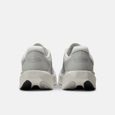 NEW BALANCE MEN'S FUELCELL REBEL V5 GREY/SILVER RUNNING SHOES