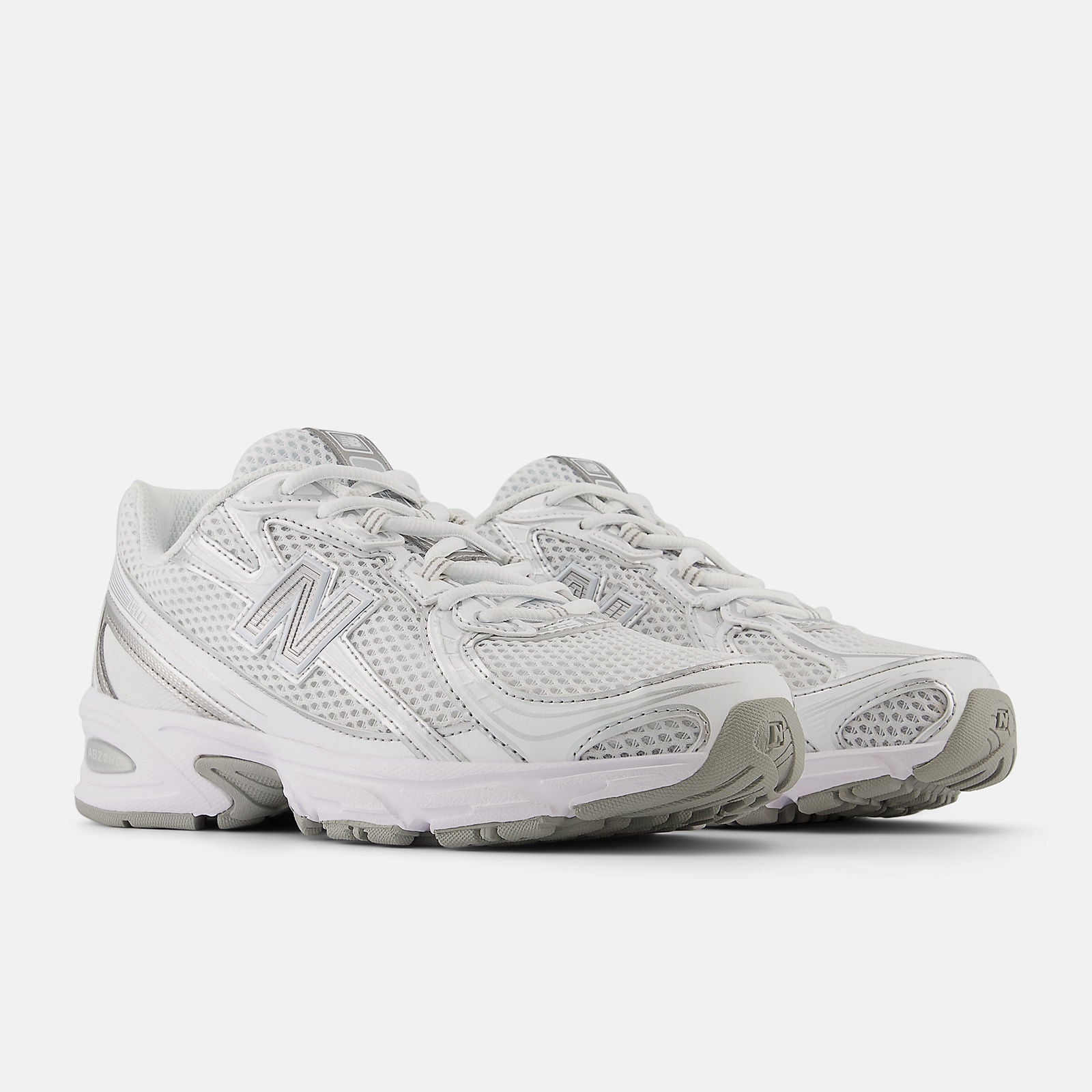 NEW BALANCE UNISEX 740 WHITE/SILVER SNEAKER SHOE (WIDTH D)