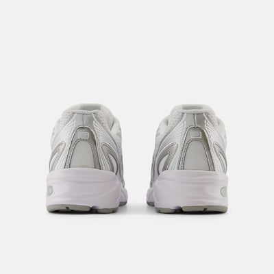 NEW BALANCE UNISEX 740 WHITE/SILVER SNEAKER SHOE (WIDTH D)