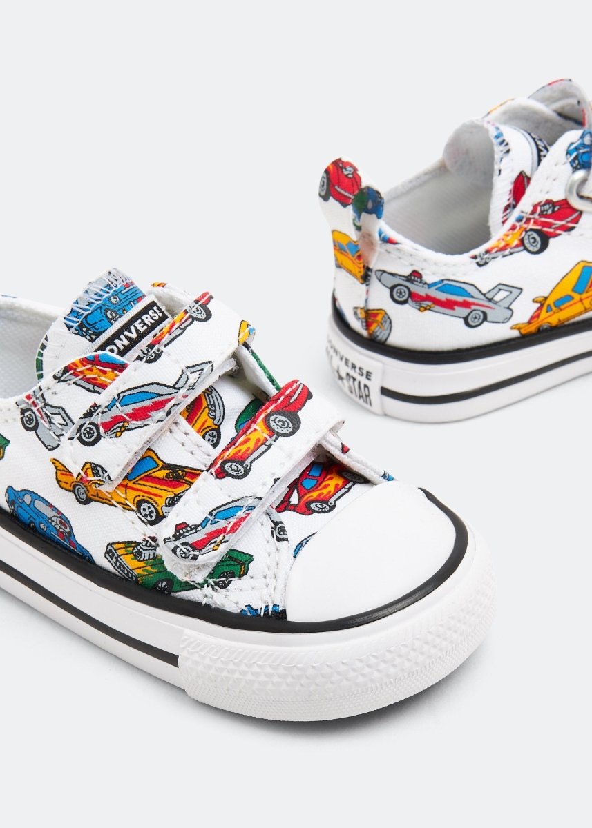 Converse CONVERSE INFANT'S Chuck Taylor All Star 2V Cars Toddler Low Top White SHOE - INSPORT