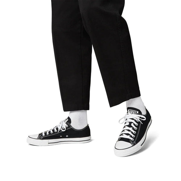 Low black and white converse Clearance
