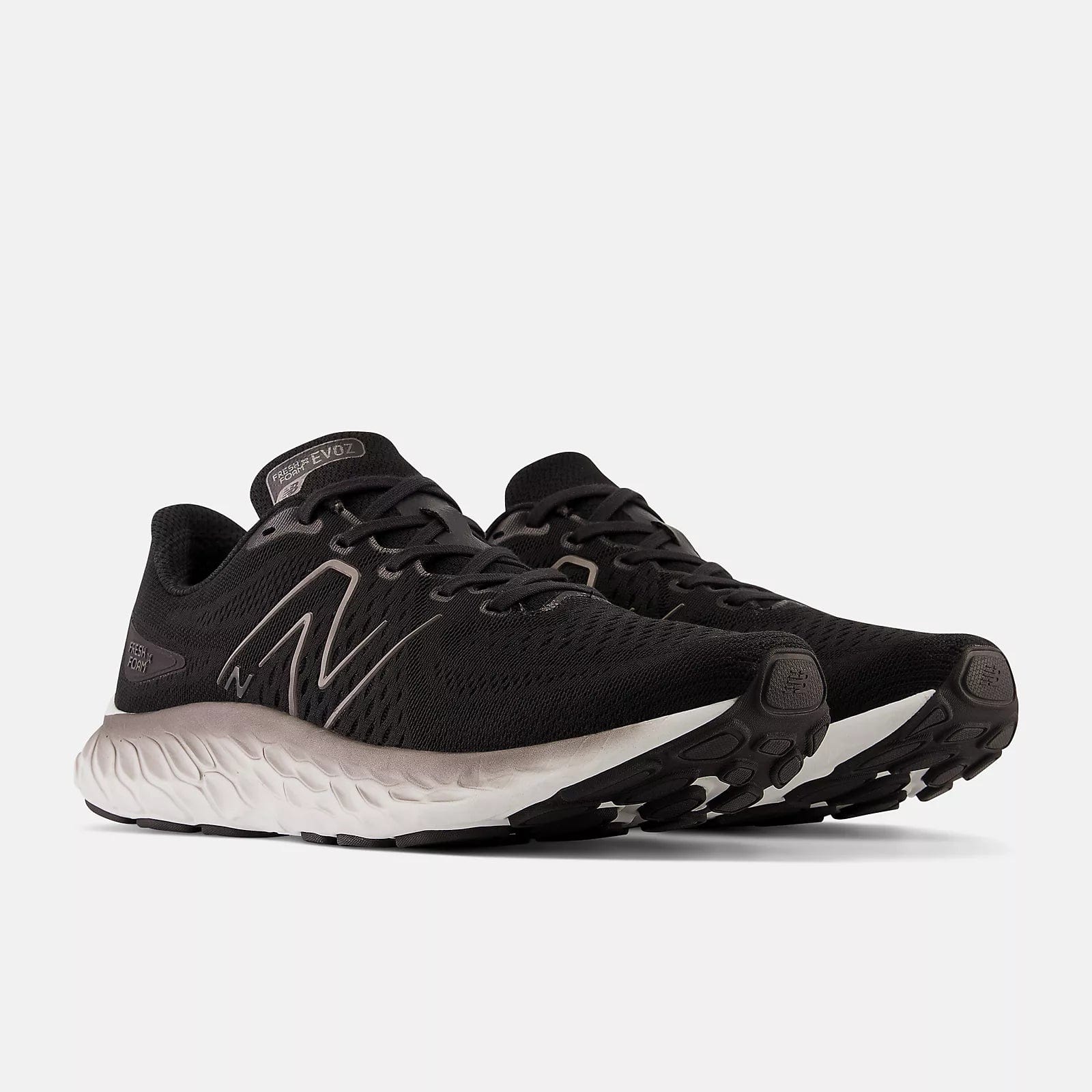 New balance mens black running deals shoes