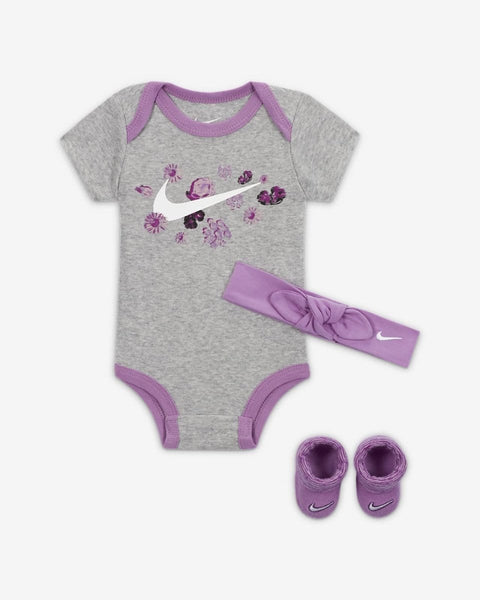 Baby girl nike deals clothes sale