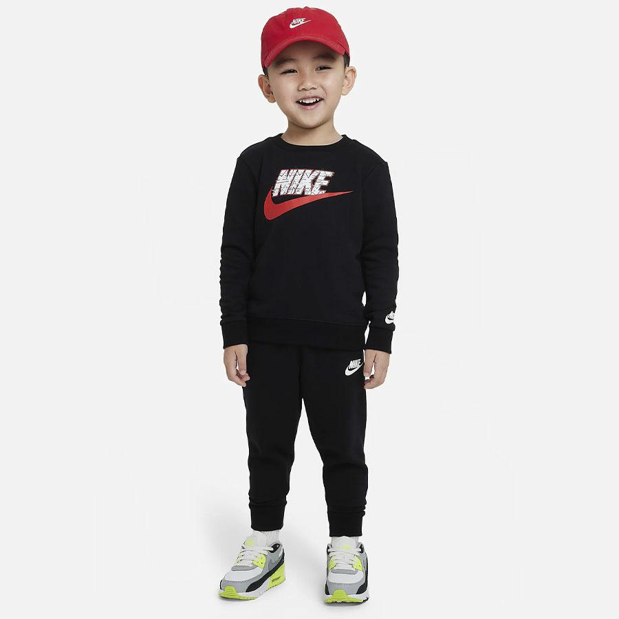 Amazon.com: Nike Boys Track Pants Black/red (4): Clothing, Shoes & Jewelry