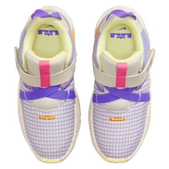 Purple nike best sale toddler shoes