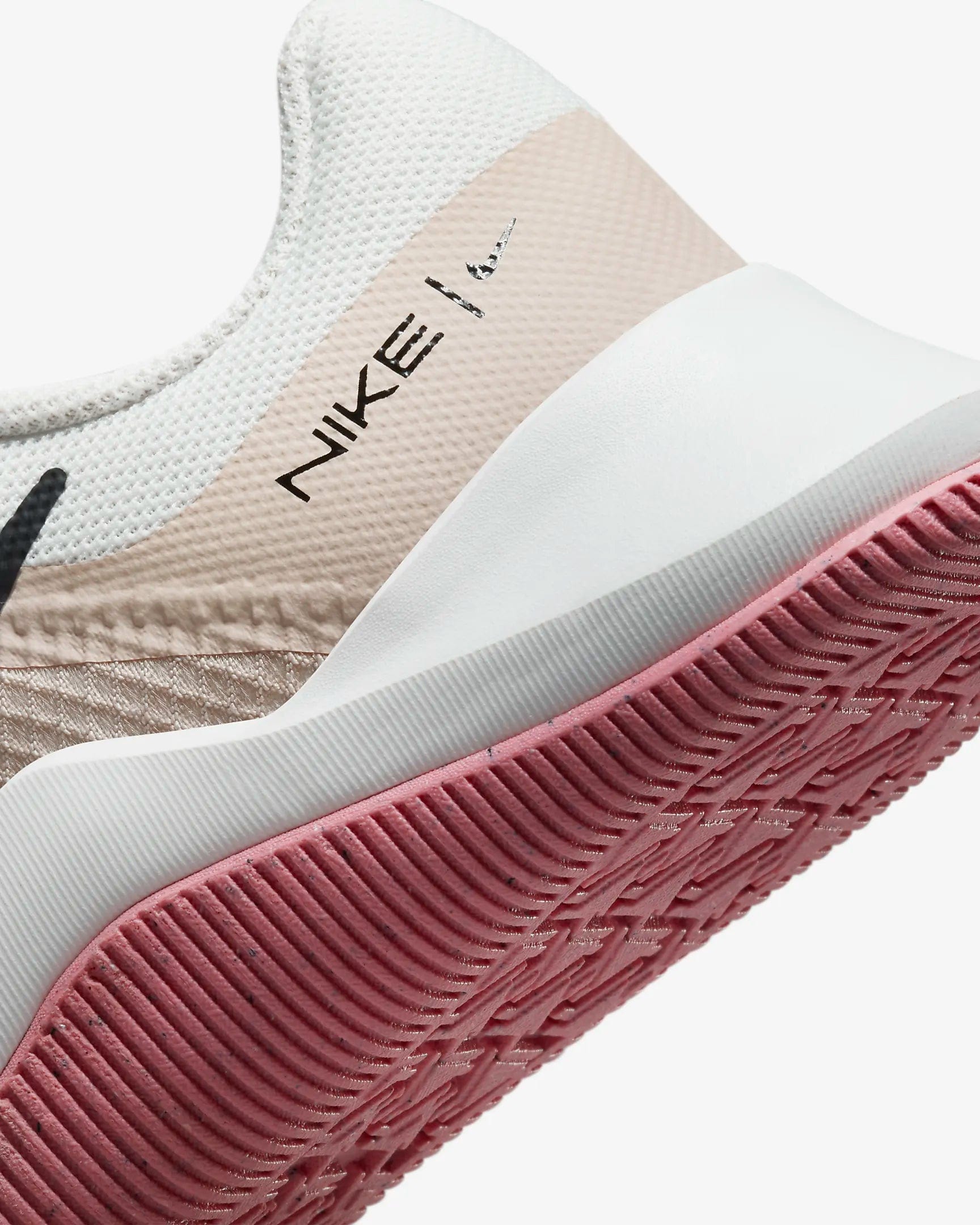 Nike NIKE WOMEN'S MC TRAINER 2 WHITE SHOES - INSPORT